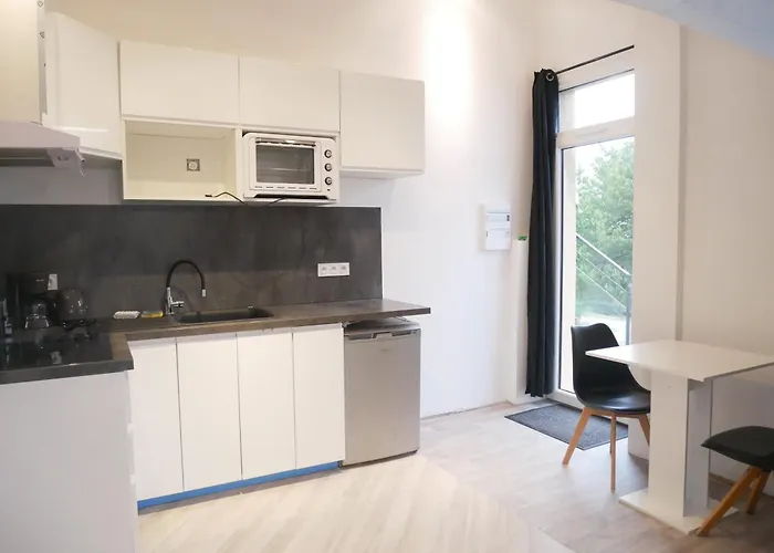 Cathy Terrasse Leane エクスレバン