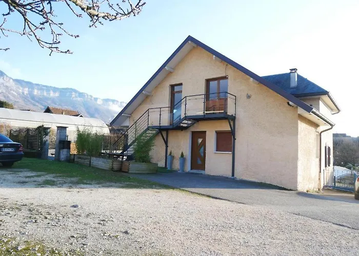 アパート Cathy Terrasse Leane エクスレバン